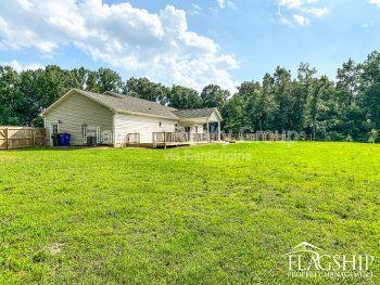 Building Photo - 105 Holden Ct