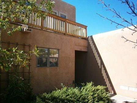 Building Photo - Unit A