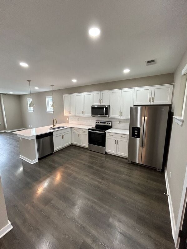 Building Photo - 608 Mason Ward Pl