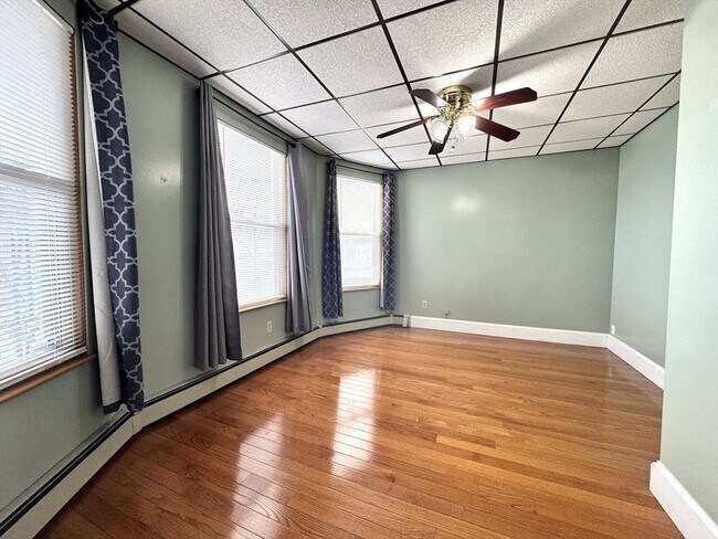 Foto del edificio - 22 Dana St