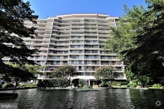 Building Photo - 3333 University Blvd W