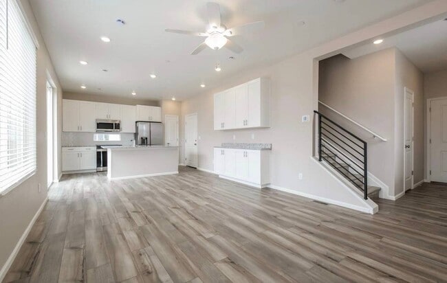 Building Photo - 10169 Scranton Ct
