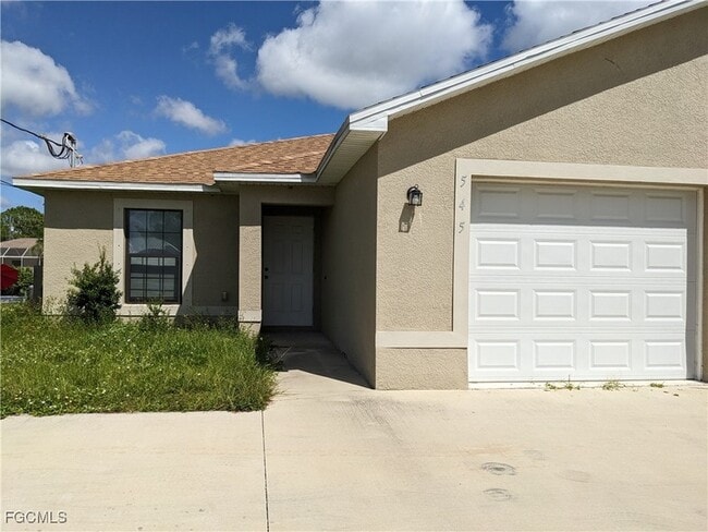 Foto del edificio - 545 SE 4th Terrace