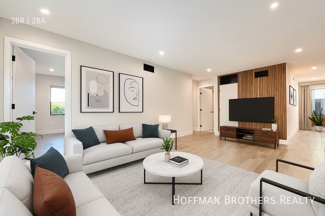 Building Photo - 1444 S Crescent Heights Blvd