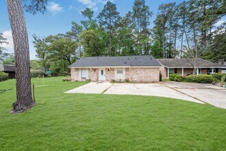 Building Photo - 635 Chapel Hill Dr