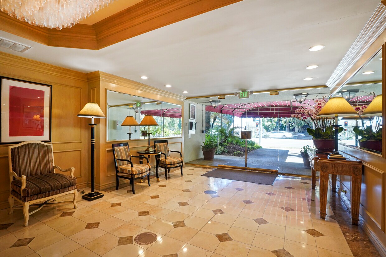 Foto principal - 10751 Wilshire Blvd