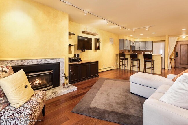 Foto del edificio - 205 E Durant Ave