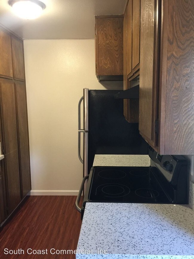 Foto del edificio - 2222 Bear Valley Pkwy