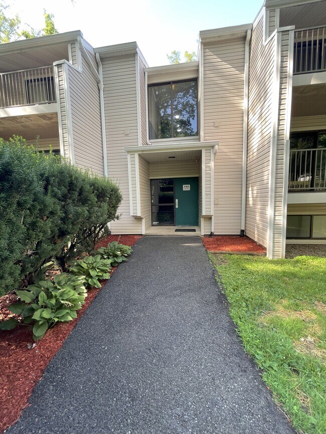 Foto del edificio - Turtle Creek Apartments at Toftrees