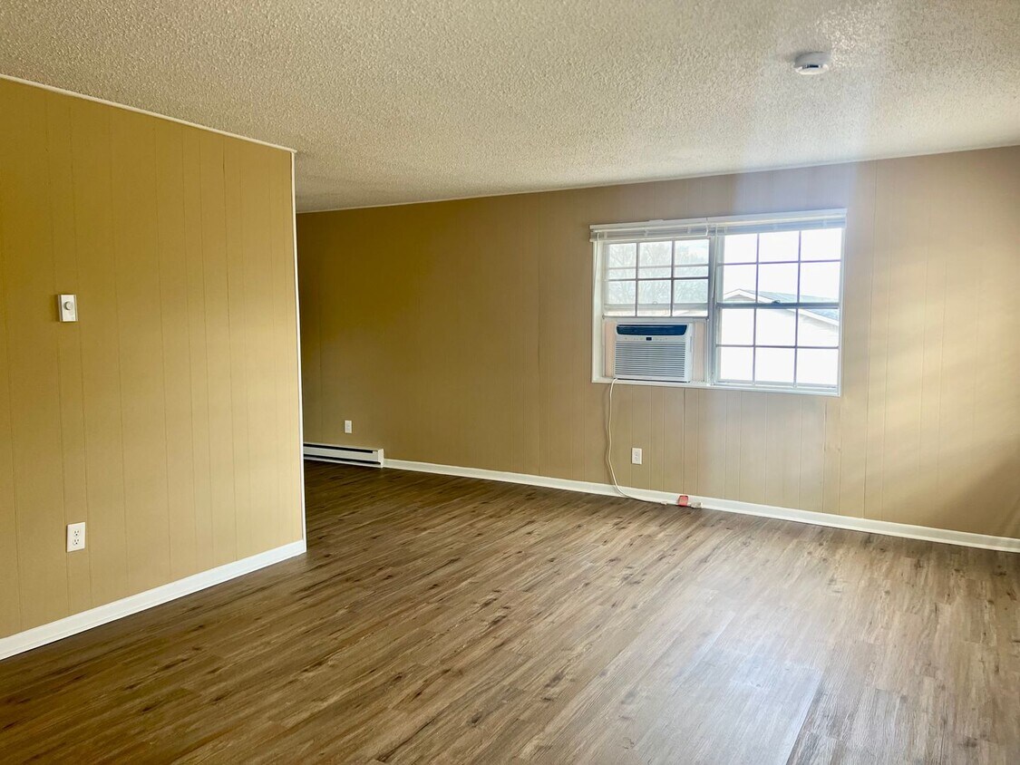 Foto principal - 615/617 Texas Ave