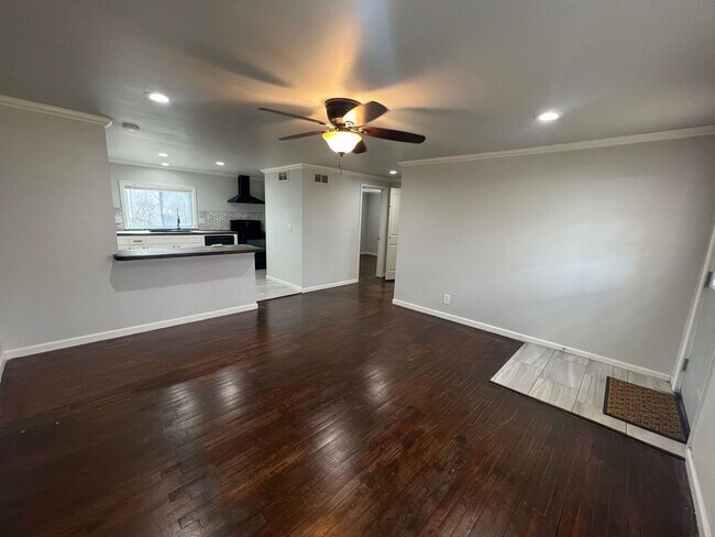 Foto del edificio - Beautiful Four Bedroom Home in Independence!