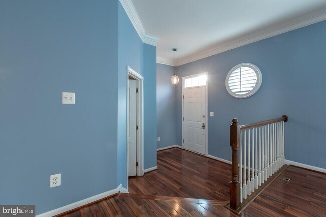 Building Photo - 124 Ivy Hills Terrace