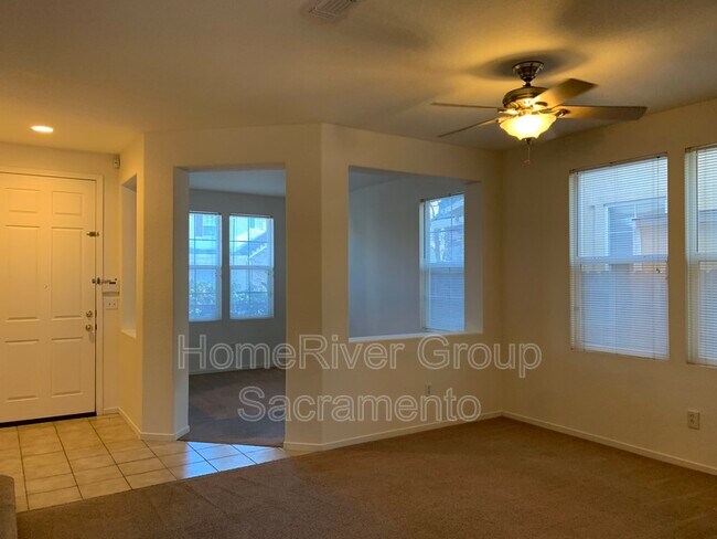 Building Photo - 2730 Kalamer Way