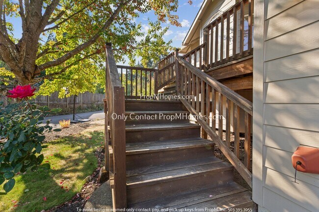 Building Photo - Charming Tigard Home: Live Your Best Life!...
