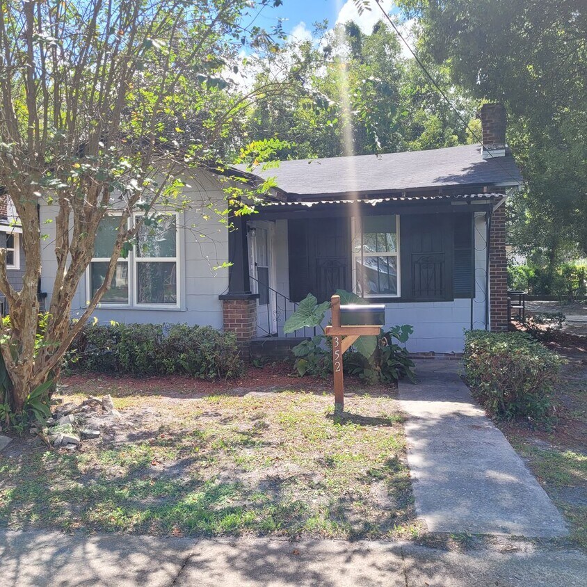 352 Golfair Blvd, Jacksonville, FL 32206 House Rental in Jacksonville