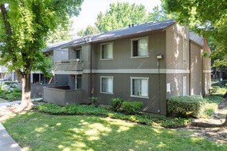 Building Photo - Shasta Terrace