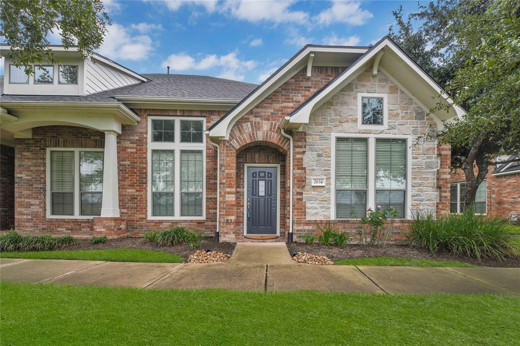 Foto principal - 2634 Arbor Hill Ln