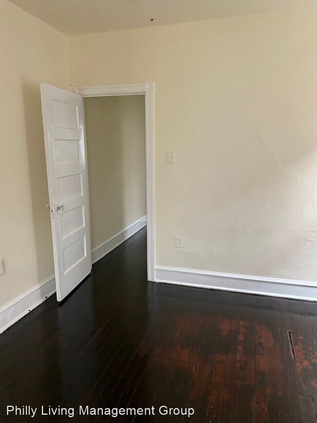 Building Photo - 3 br, 1.5 bath House - 5715 Hadfield St