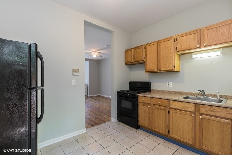 Primary Photo - 435 E Oakwood Blvd