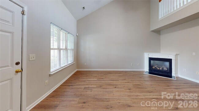 Building Photo - 10131 Ballyclare Ct