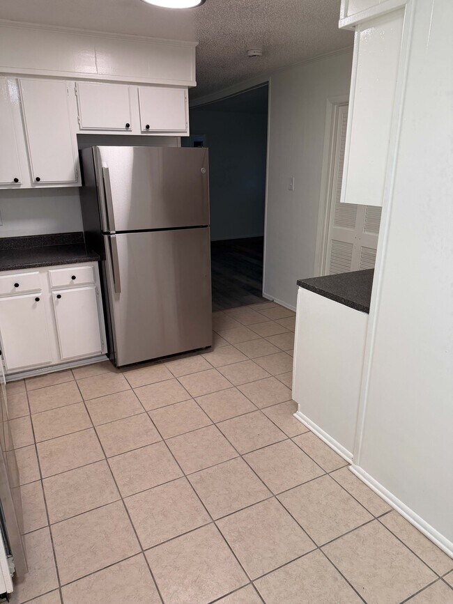 Cocina - 2065 Camp Wilkes Rd