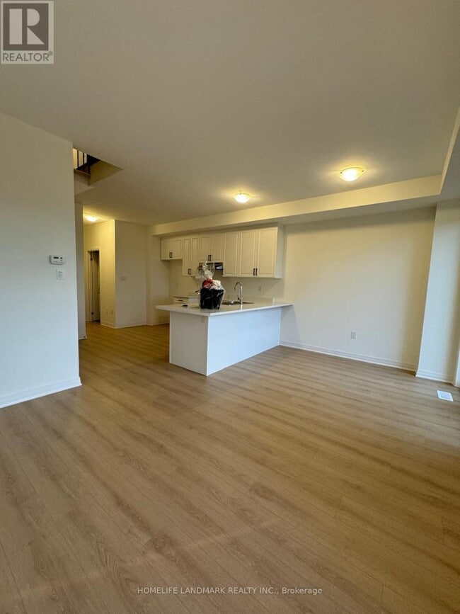 Building Photo - 75 Sagewood Ave