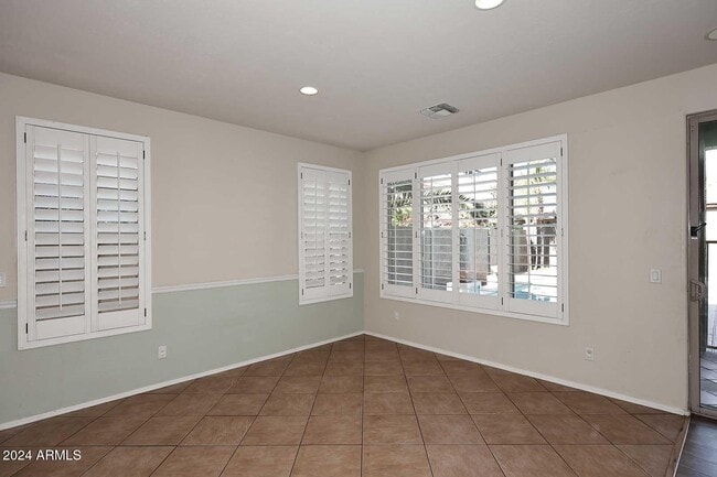 Building Photo - 3018 W Gran Paradiso Dr