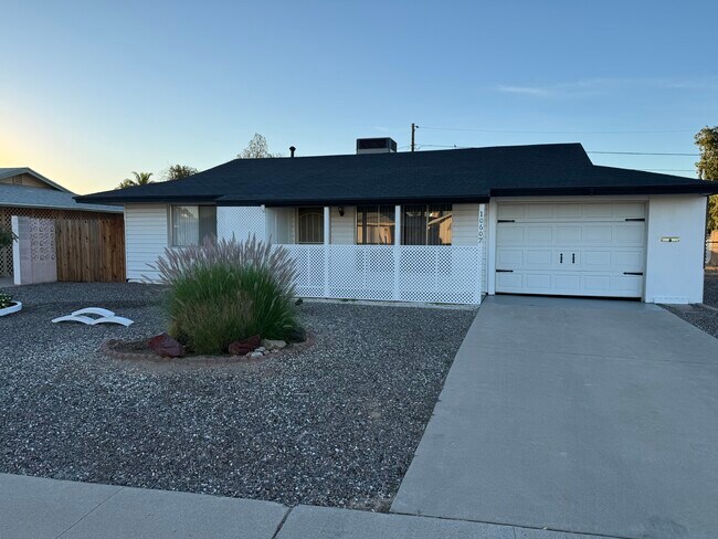 Foto del edificio - 10607 W El Rancho Dr