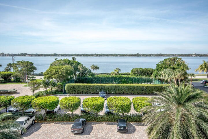 Foto principal - 3250 S Ocean Blvd