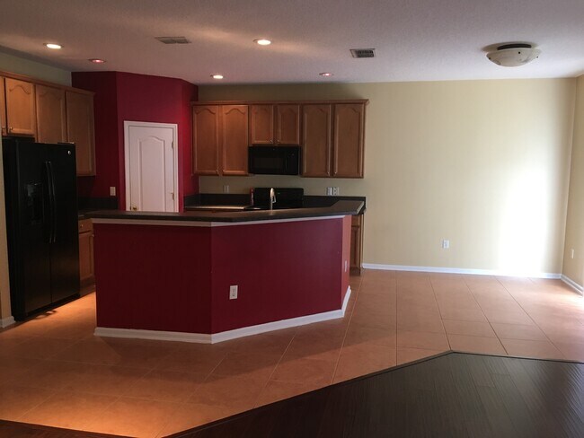 Building Photo - 1667 Canopy Oaks Dr