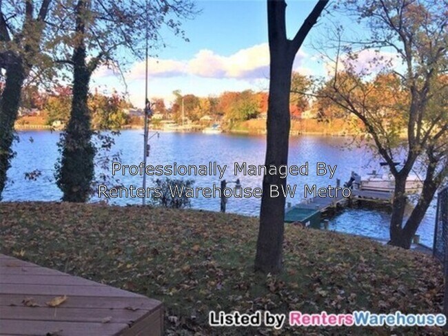 Foto del edificio - 460 Carvel Beach Rd