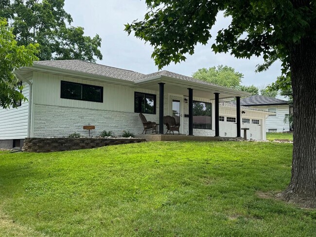 Building Photo - 20 Rodrick Dr