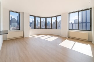 Building Photo - 504 W 55th St