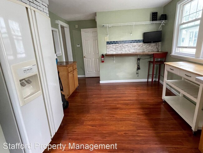 Building Photo - 4 br, 3 bath House - 81 W High Terrace