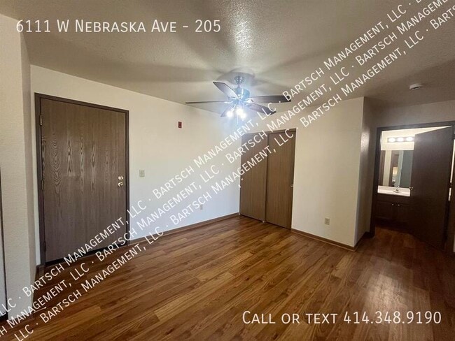 Building Photo - 6111 W Nebraska Ave