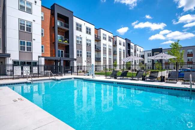 Building Photo - Tennessen Flats