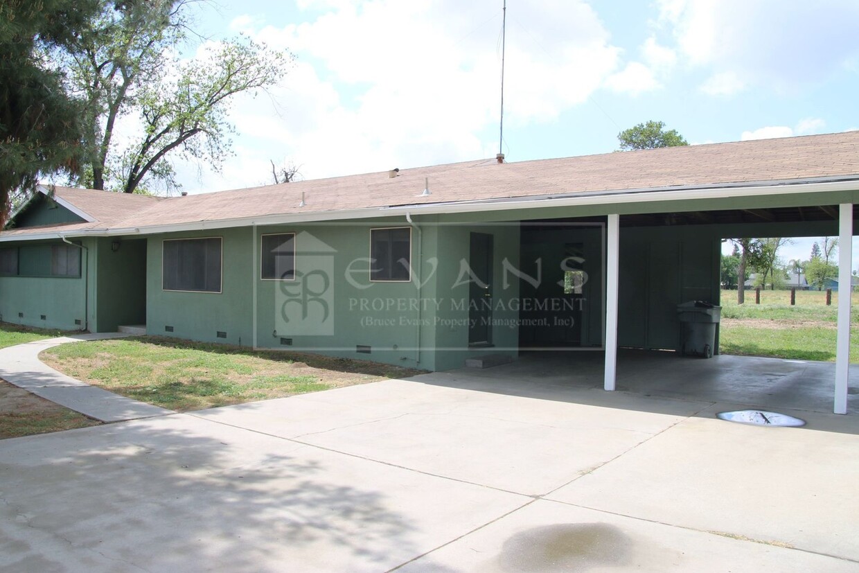 Foto principal - House with many possibilities!!
