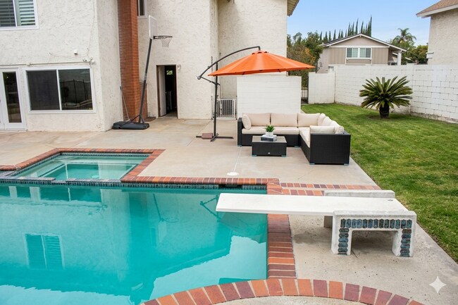 Foto del edificio - 465 S Tracy Ln