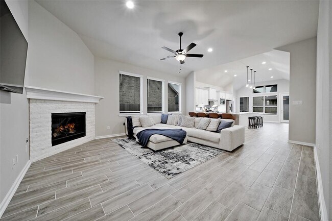 Foto del edificio - 10288 Bayou Oaks Dr