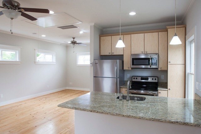 Foto del edificio - 1324 Rutland St
