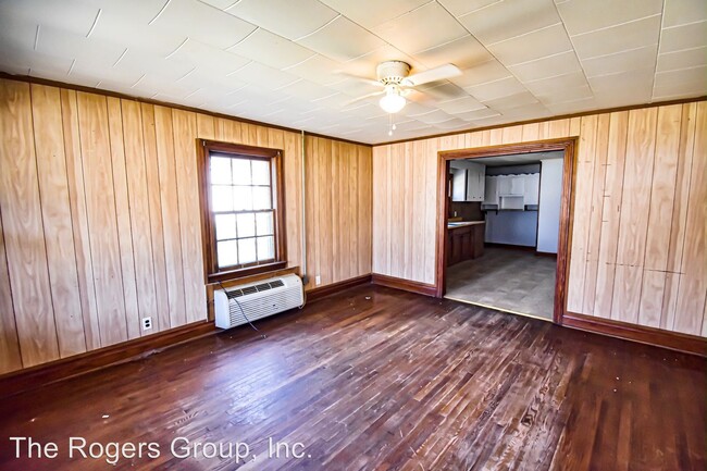 Building Photo - 3 br, 1 bath Apartment - 1230 Hight St.
