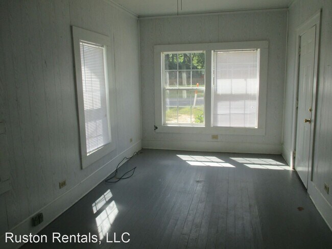 Building Photo - 3 br, 1 bath House - 711 Tech Drive