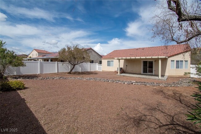 Foto del edificio - 6615 Montezuma Castle Ln