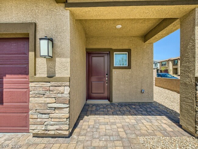 Building Photo - 10748 Wild Poppy Ave