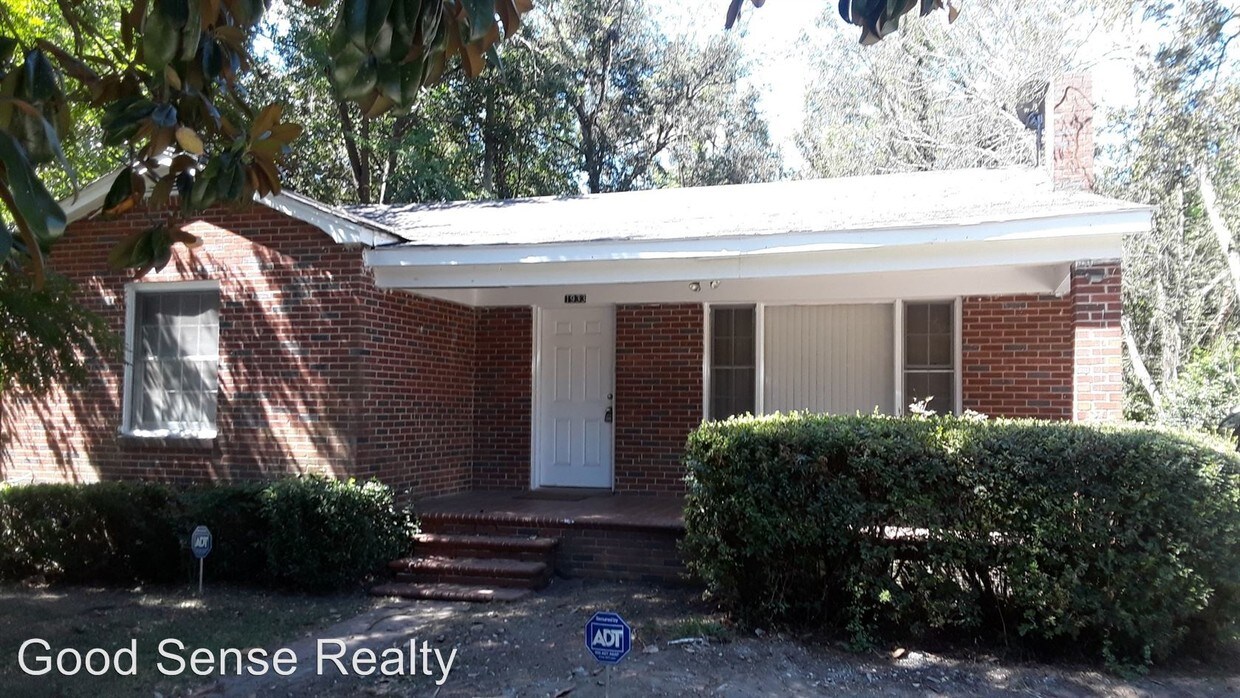 Foto principal - 3 br, 1 bath House - 1933 Olive Road
