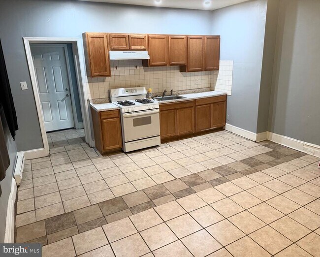 Foto del edificio - 1328 N 54th St