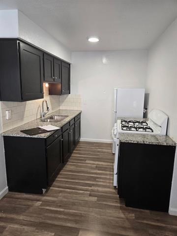 Foto principal - 2701 Hemphill St