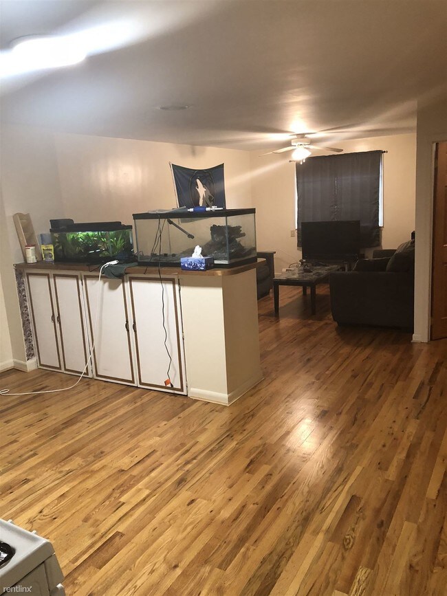 Building Photo - 1 br, 1 bath  - 7150 71st Pl