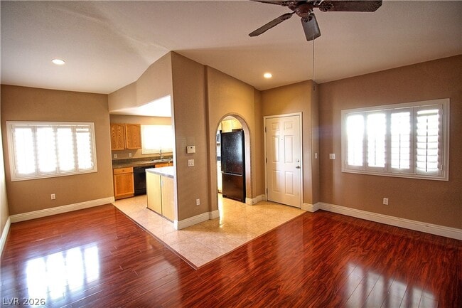 Foto del edificio - 401 Pine Haven St