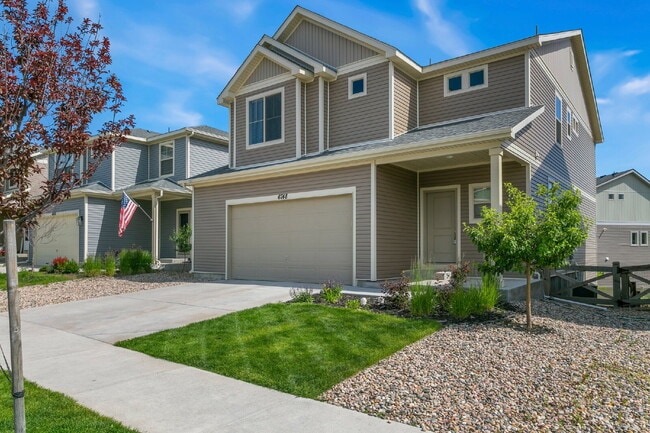 Building Photo - Spacious Banning Lewis Home with Finished ...